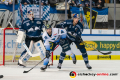 Brett Olson (ERC Ingolstadt Panther) und Keith Aulie (EHC Red Bull Muenchen) vor dem Tor von Daniel Fiessinger (Torwart, EHC Red Bull Muenchen) im Spiel Red Bull Muenchen gegen den ERC Ingolstadt am 26.12.2019.Foto: Heike Feiner/Eibner Pressefoto